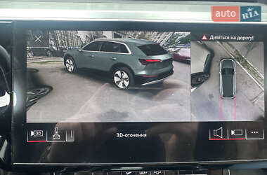 Внедорожник / Кроссовер Audi e-tron 2020 в 