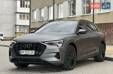 Внедорожник / Кроссовер Audi e-tron 2019 в 