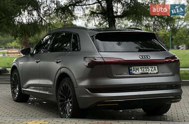Внедорожник / Кроссовер Audi e-tron 2019 в 
