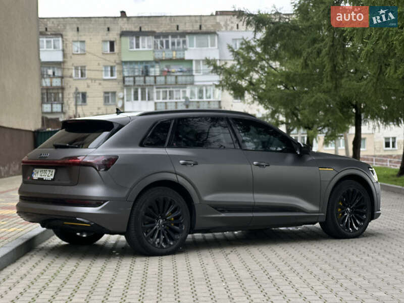 Внедорожник / Кроссовер Audi e-tron 2019 в Звягеле