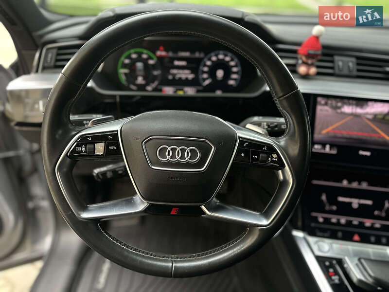 Внедорожник / Кроссовер Audi e-tron 2019 в Звягеле