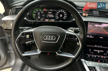 Внедорожник / Кроссовер Audi e-tron 2019 в 