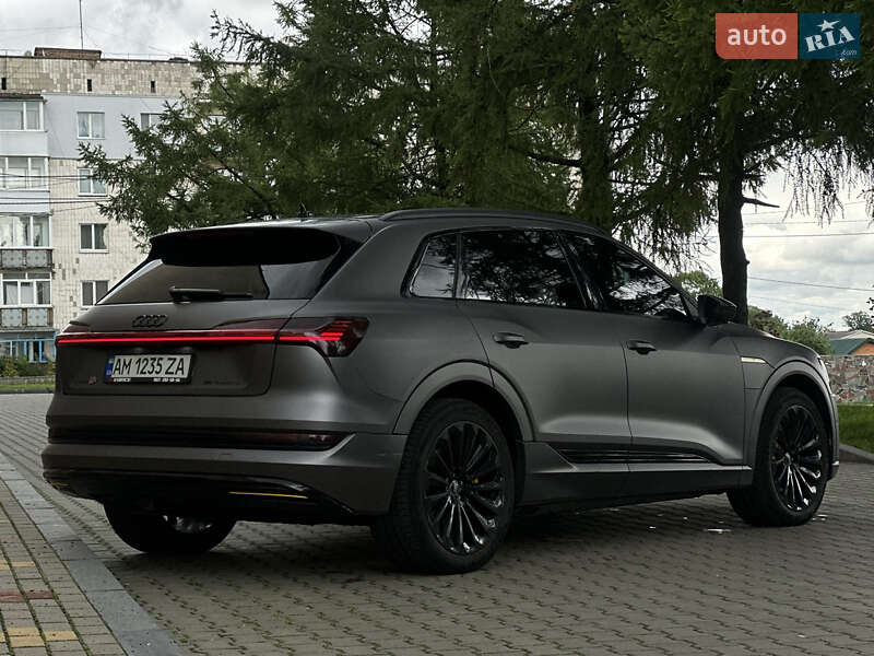 Внедорожник / Кроссовер Audi e-tron 2019 в Звягеле