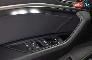 Внедорожник / Кроссовер Audi e-tron 2023 в 