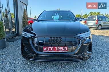 Внедорожник / Кроссовер Audi e-tron 2020 в 