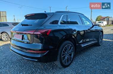 Внедорожник / Кроссовер Audi e-tron 2020 в 