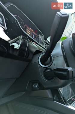 Внедорожник / Кроссовер Audi e-tron 2020 в 