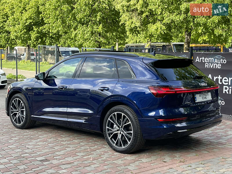 Внедорожник / Кроссовер Audi e-tron 2021 в Ровно