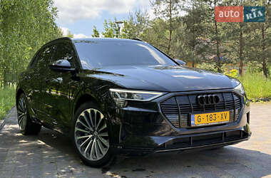Внедорожник / Кроссовер Audi e-tron 2019 в 