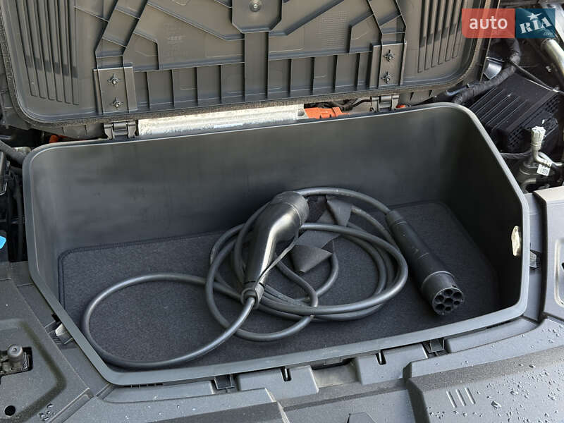 Внедорожник / Кроссовер Audi e-tron 2019 в Дрогобыче фото 43 Внедорожник / Кроссовер Audi e-tron 2019 в Дрогобыче