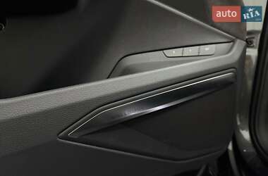 Внедорожник / Кроссовер Audi e-tron 2021 в 