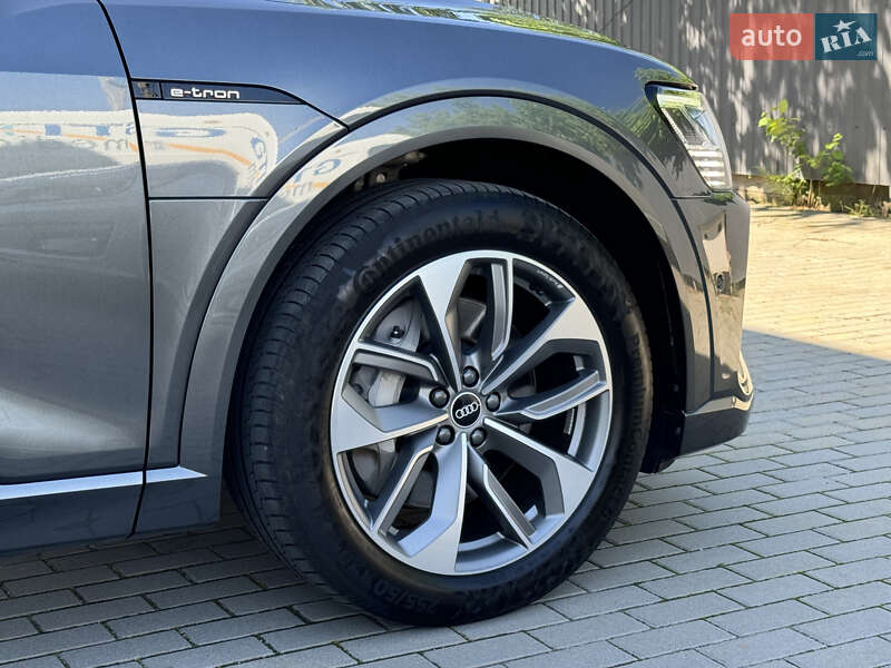 Внедорожник / Кроссовер Audi e-tron 2021 в Киеве фото 14 Внедорожник / Кроссовер Audi e-tron 2021 в Киеве