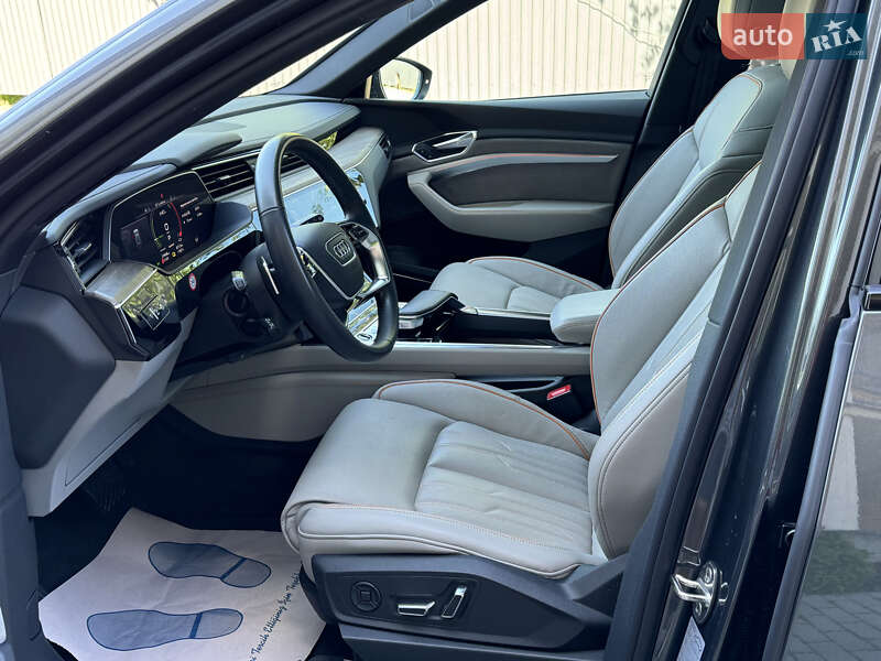 Внедорожник / Кроссовер Audi e-tron 2021 в Киеве фото 61 Внедорожник / Кроссовер Audi e-tron 2021 в Киеве