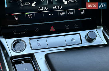 Внедорожник / Кроссовер Audi e-tron 2021 в 