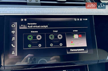 Внедорожник / Кроссовер Audi e-tron 2021 в 
