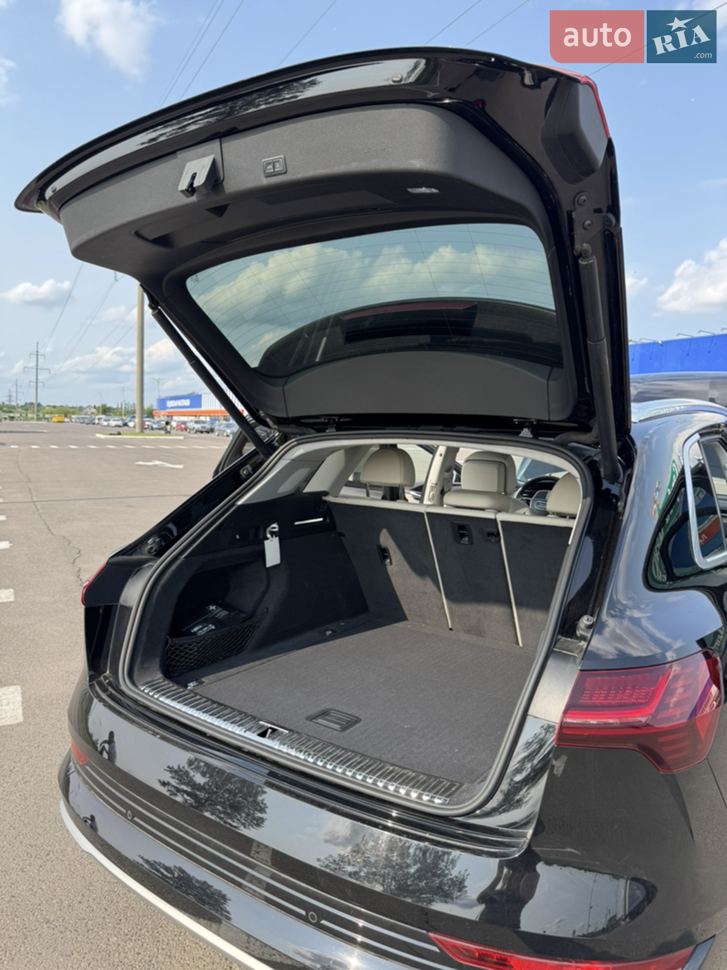 2019 Audi e-tron - мініатюра 16