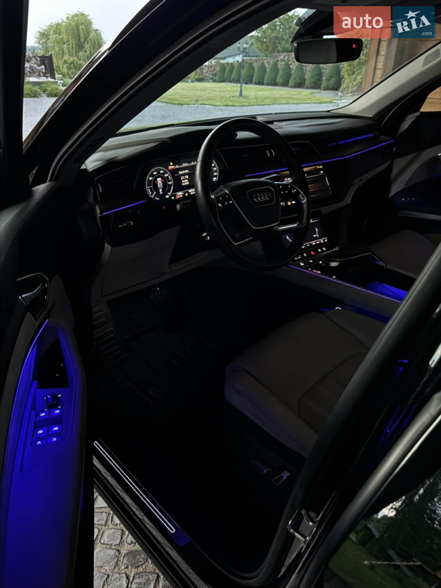 2019 Audi e-tron - мініатюра 17