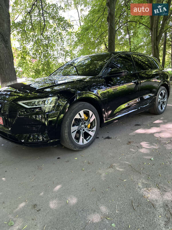 Внедорожник / Кроссовер Audi e-tron 2020 в Виннице