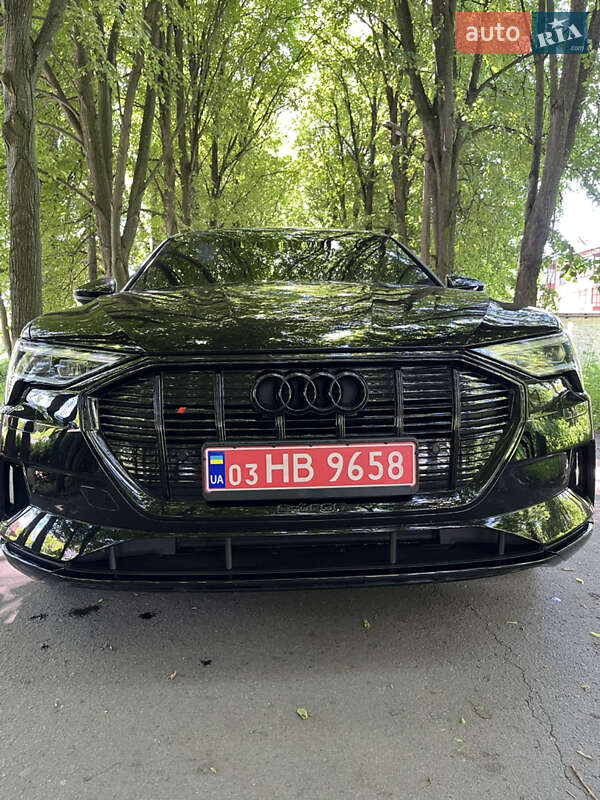 Внедорожник / Кроссовер Audi e-tron 2020 в Виннице