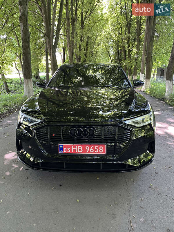 Внедорожник / Кроссовер Audi e-tron 2020 в Виннице