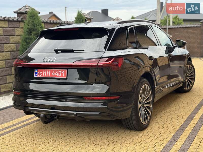 Внедорожник / Кроссовер Audi e-tron 2022 в Луцке