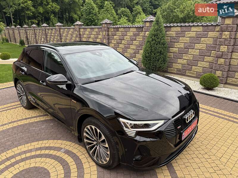 Внедорожник / Кроссовер Audi e-tron 2022 в Луцке