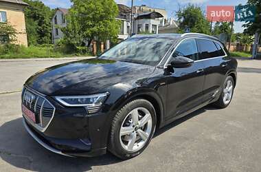 Внедорожник / Кроссовер Audi e-tron 2020 в 