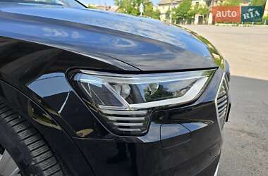 Внедорожник / Кроссовер Audi e-tron 2020 в 