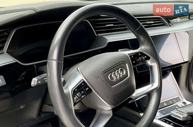 Внедорожник / Кроссовер Audi e-tron 2019 в 