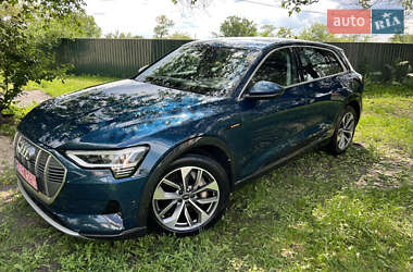 Внедорожник / Кроссовер Audi e-tron 2019 в 