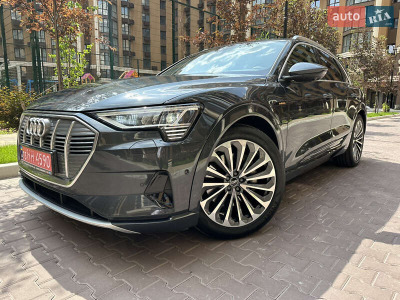 Внедорожник / Кроссовер Audi e-tron 2021 в Киеве