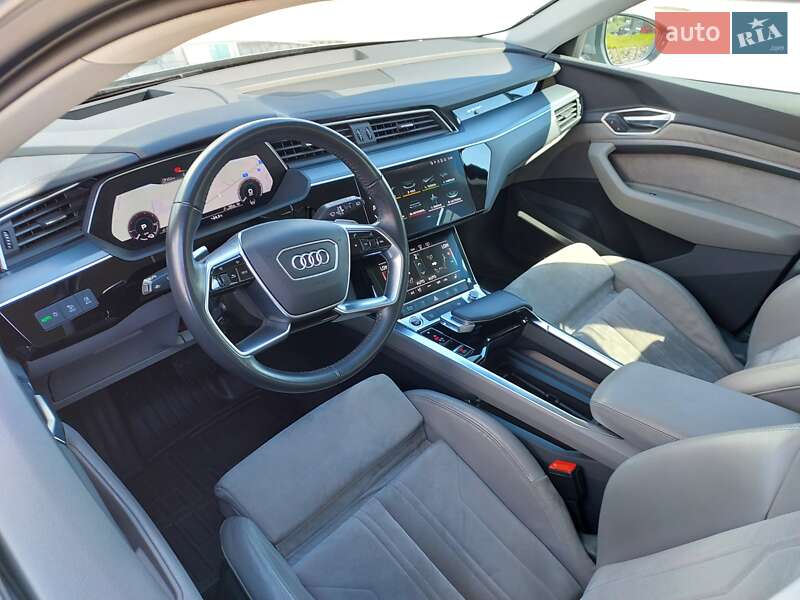 Внедорожник / Кроссовер Audi e-tron 2021 в Львове