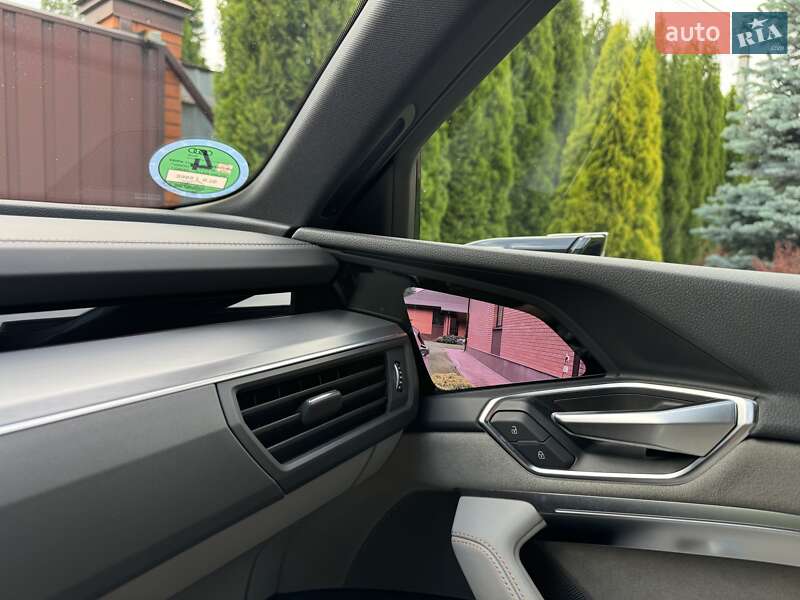 Внедорожник / Кроссовер Audi e-tron 2022 в Киеве
