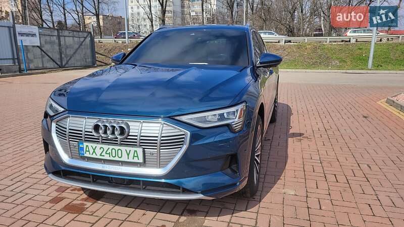 Внедорожник / Кроссовер Audi e-tron 2019 в Полтаве