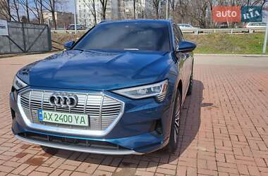 Внедорожник / Кроссовер Audi e-tron 2019 в 