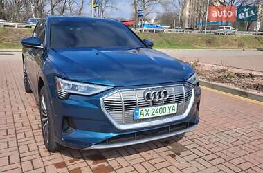 Внедорожник / Кроссовер Audi e-tron 2019 в 