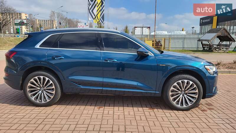 Внедорожник / Кроссовер Audi e-tron 2019 в Полтаве