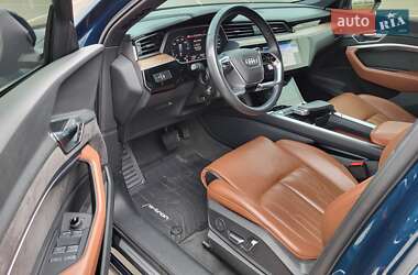 Внедорожник / Кроссовер Audi e-tron 2019 в 