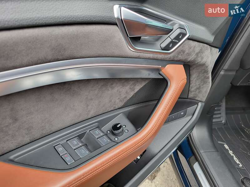 Внедорожник / Кроссовер Audi e-tron 2019 в Полтаве
