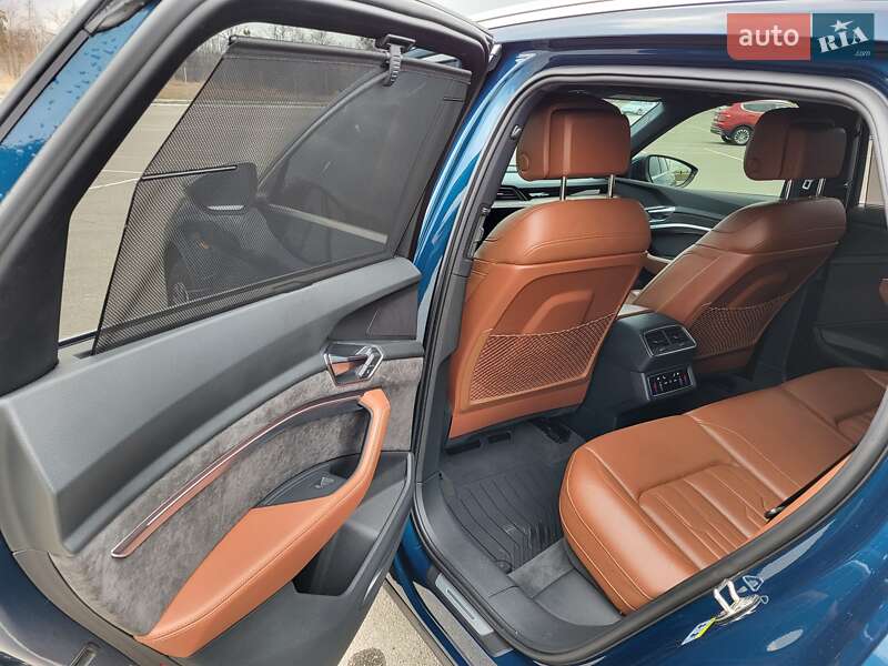 Внедорожник / Кроссовер Audi e-tron 2019 в Полтаве