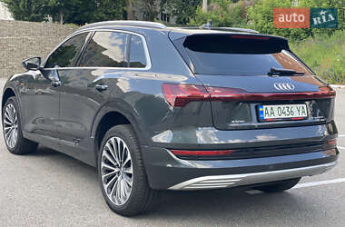 Внедорожник / Кроссовер Audi e-tron 2019 в 