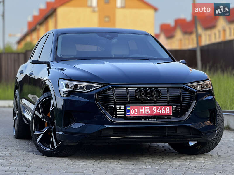 Внедорожник / Кроссовер Audi e-tron 2020 в Львове