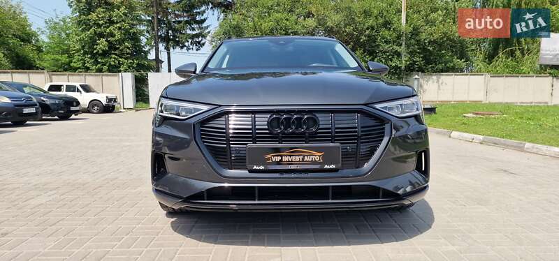 Внедорожник / Кроссовер Audi e-tron 2019 в Тернополе