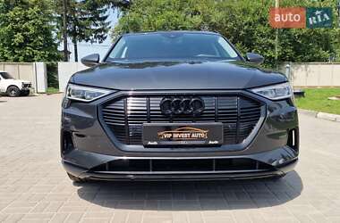 Внедорожник / Кроссовер Audi e-tron 2020 в 
