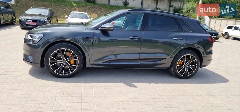 Внедорожник / Кроссовер Audi e-tron 2019 в Тернополе