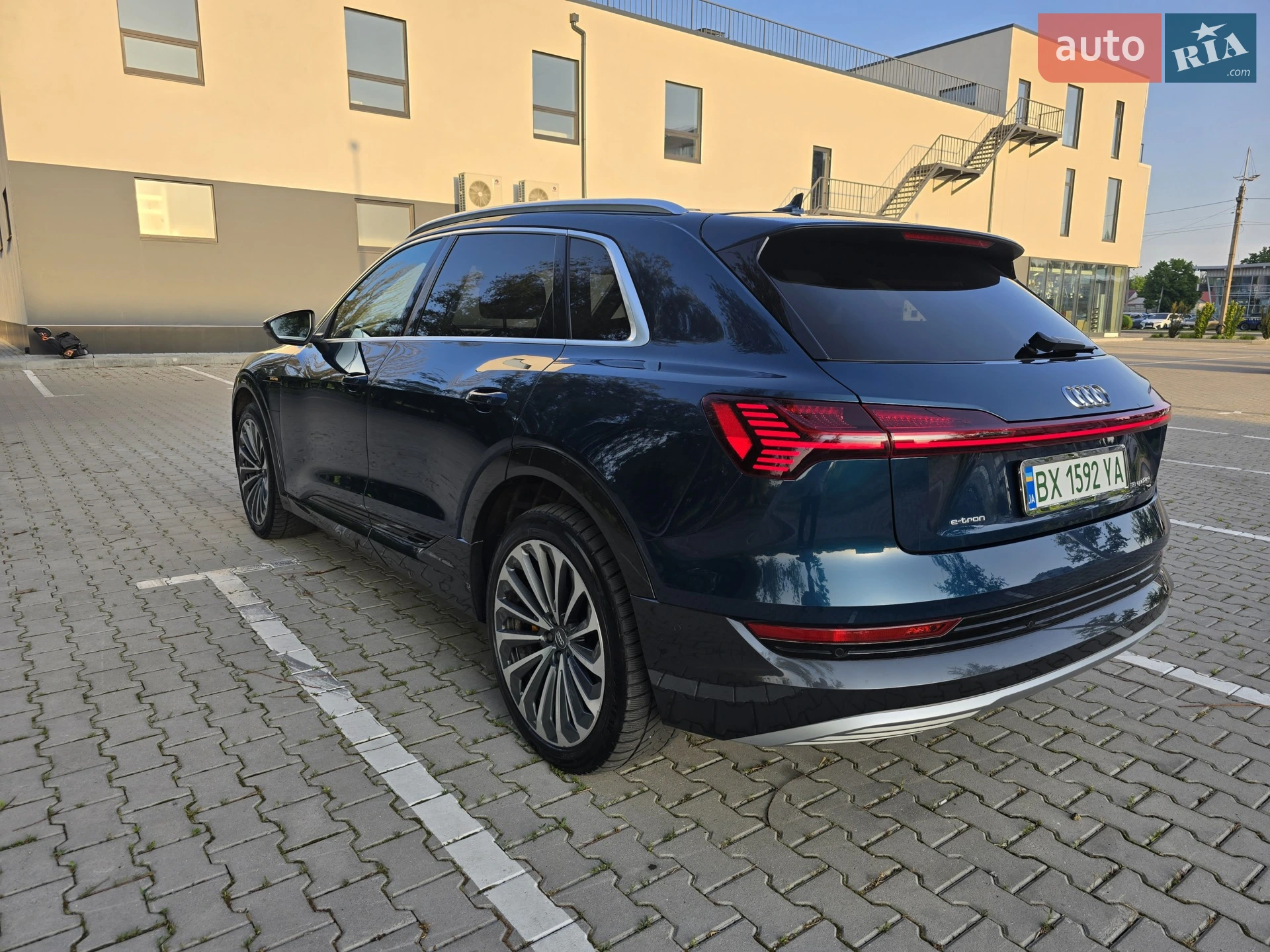 2018 Audi e-tron - мініатюра 5
