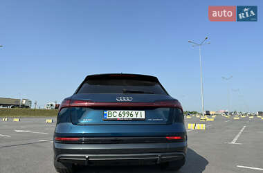 Внедорожник / Кроссовер Audi e-tron 2019 в 