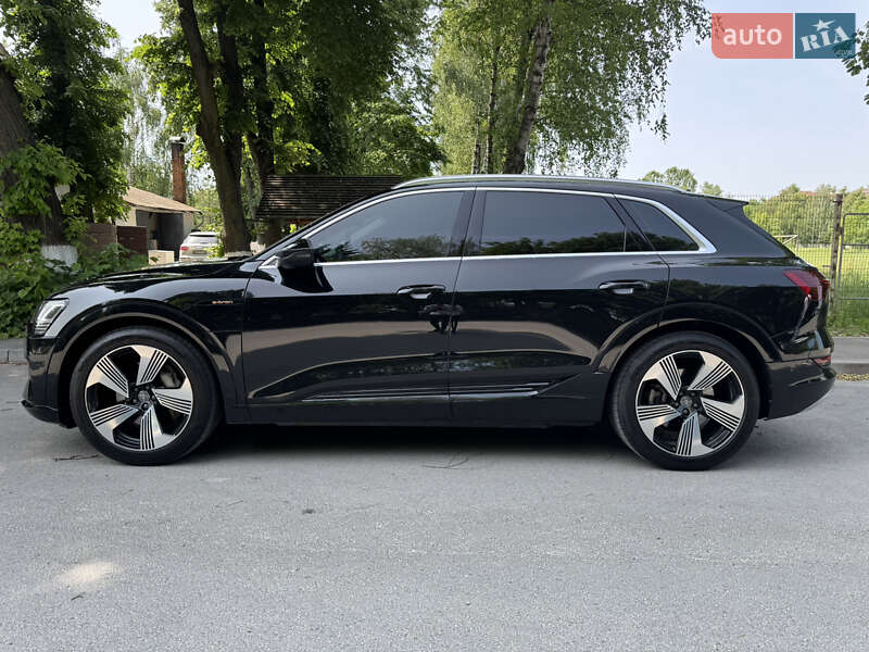 Внедорожник / Кроссовер Audi e-tron 2019 в Звягеле