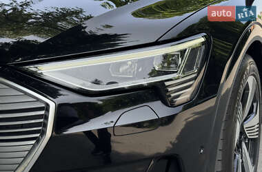 Внедорожник / Кроссовер Audi e-tron 2019 в 