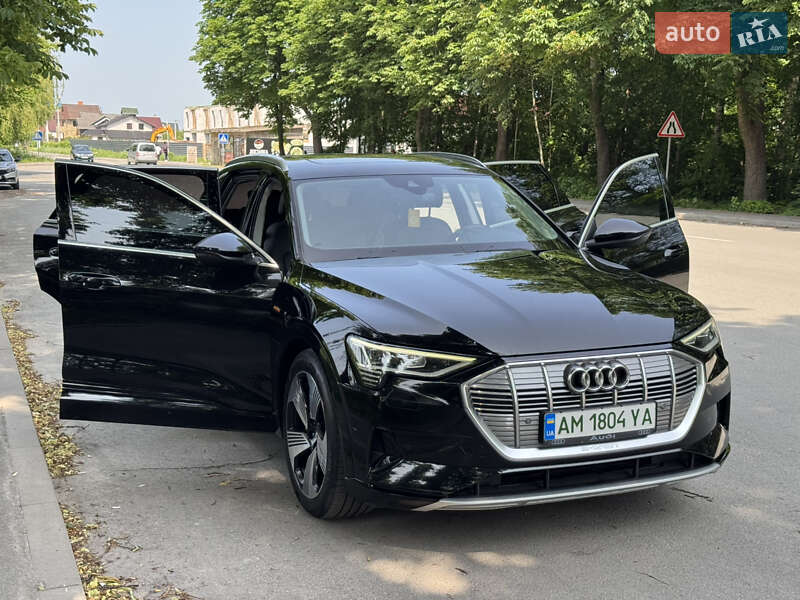 Внедорожник / Кроссовер Audi e-tron 2019 в Звягеле